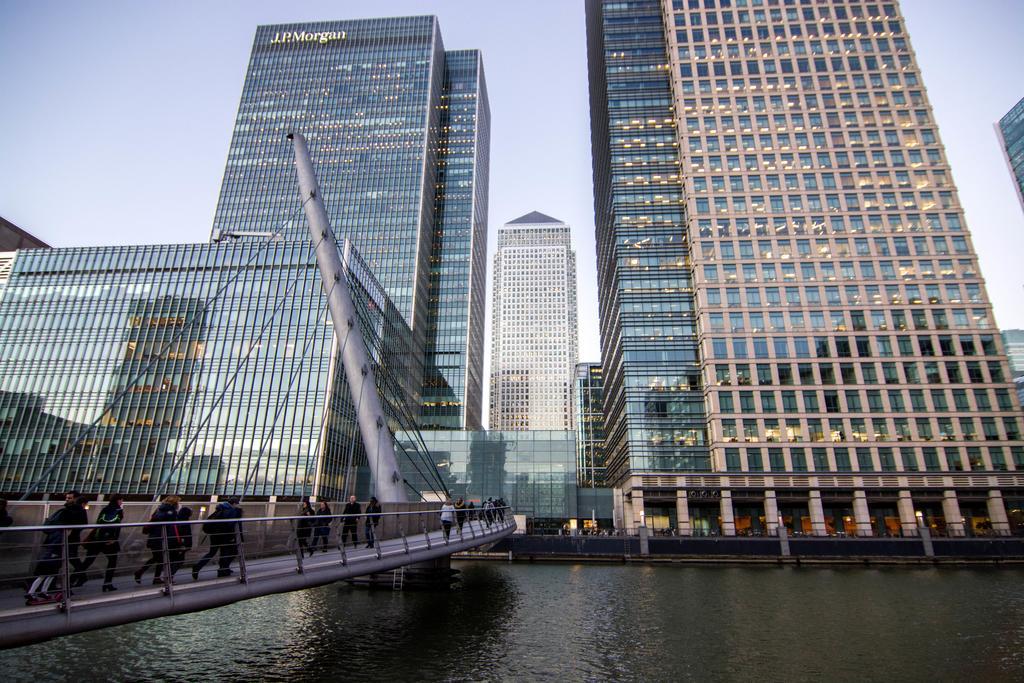 Canary Wharf - Corporate River View Apartments 런던 외부 사진