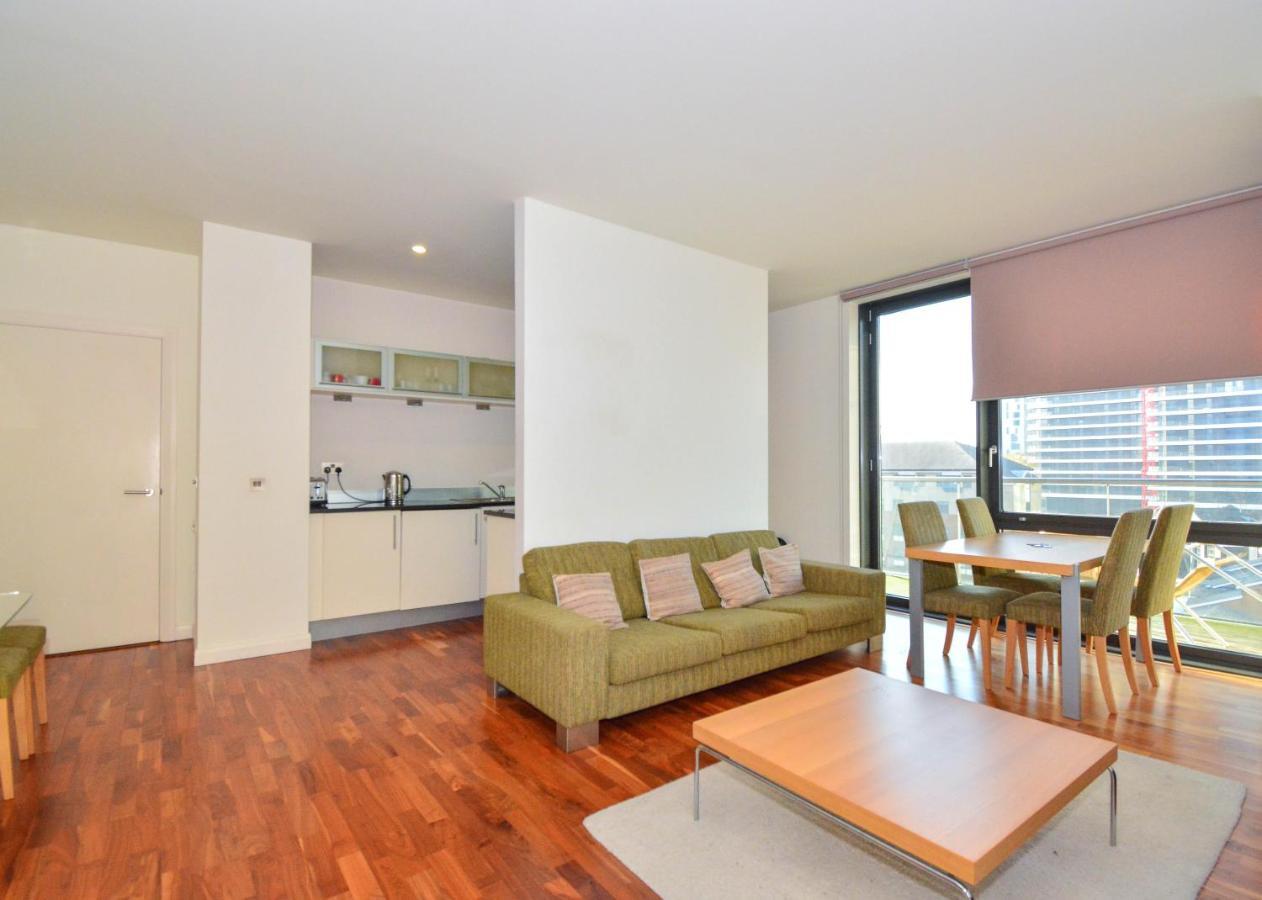 Canary Wharf - Corporate River View Apartments 런던 외부 사진