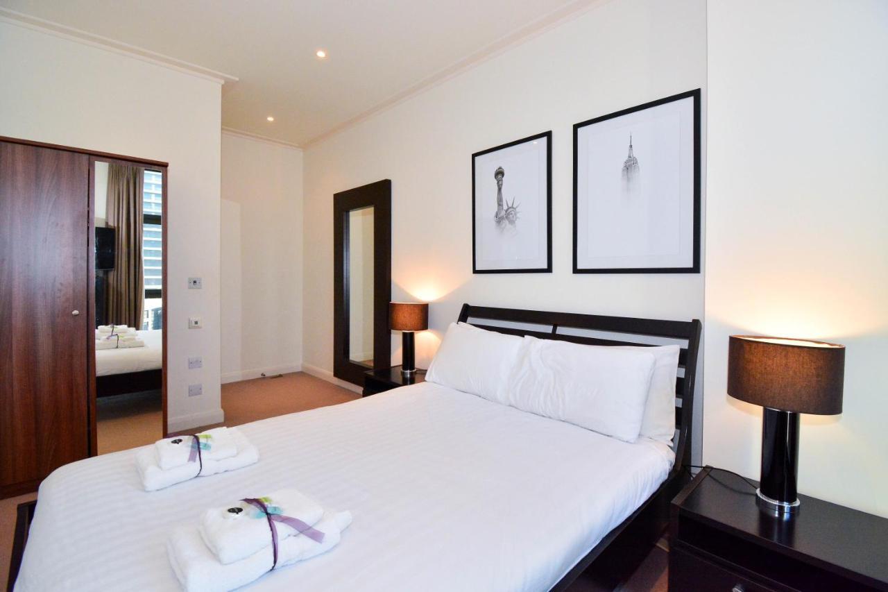 Canary Wharf - Corporate River View Apartments 런던 외부 사진