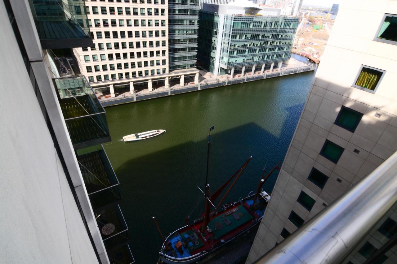 Canary Wharf - Corporate River View Apartments 런던 외부 사진