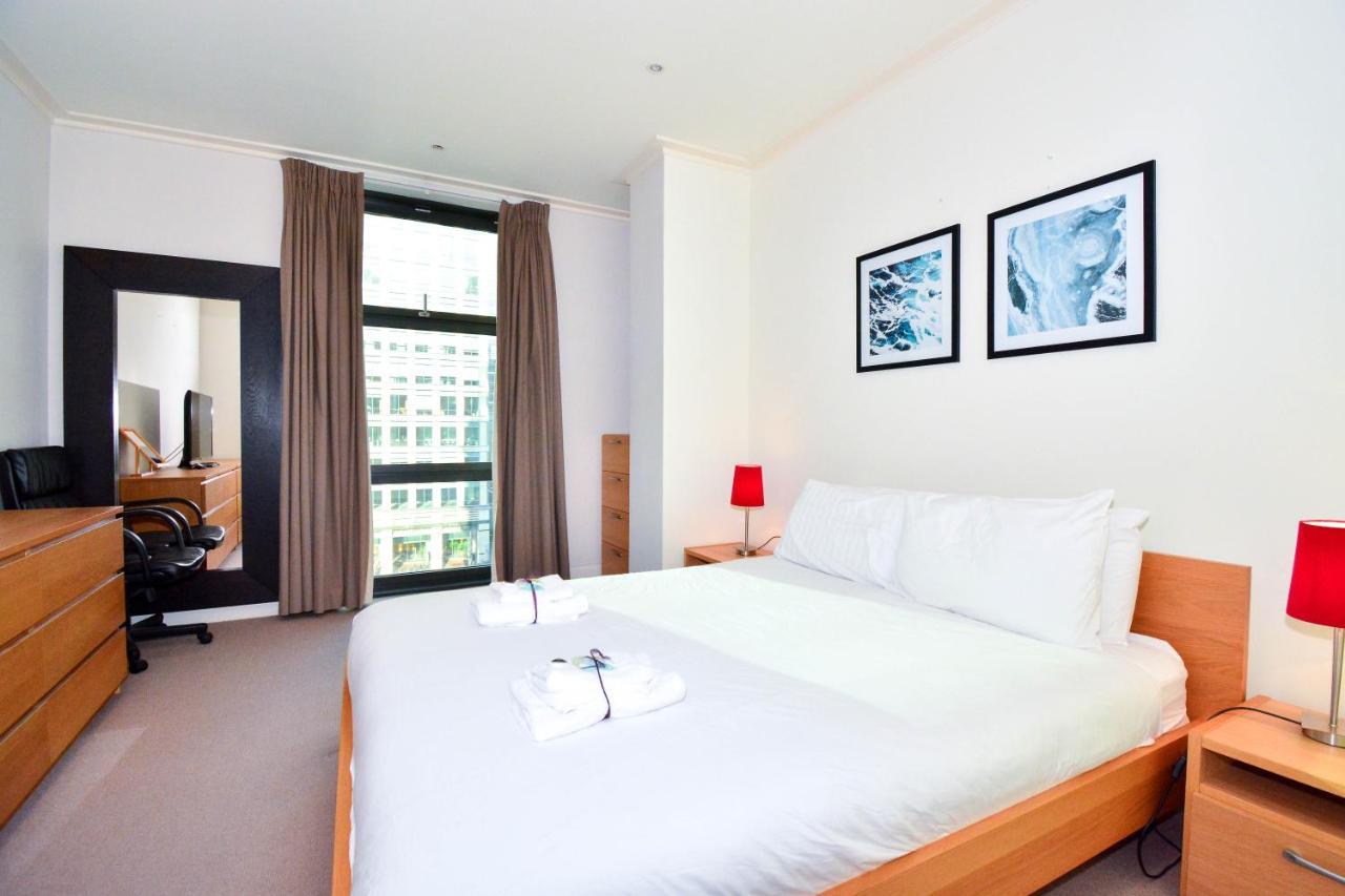 Canary Wharf - Corporate River View Apartments 런던 외부 사진